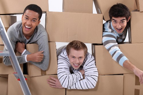 Careful furniture transport for flats and apartments in South Kensington