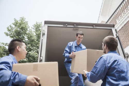 Small move and delivery service for homes and offices in South Kensington
