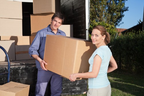 Practical storage support for moving and renovation in South Kensington